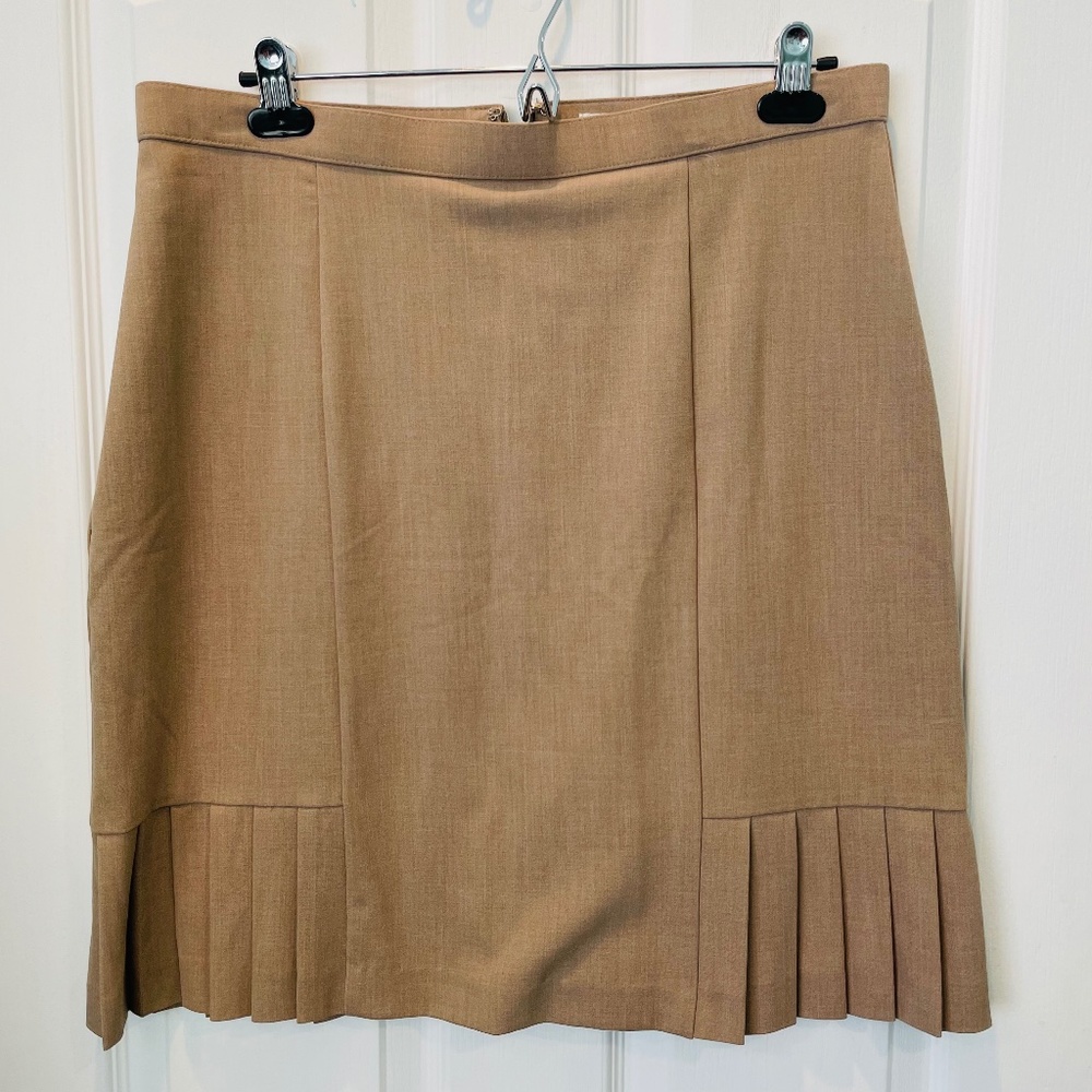 Dressbarn Tan Pleated Skirt 14